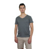 Camiseta para hombre cuello V profundo unicolor slim fit