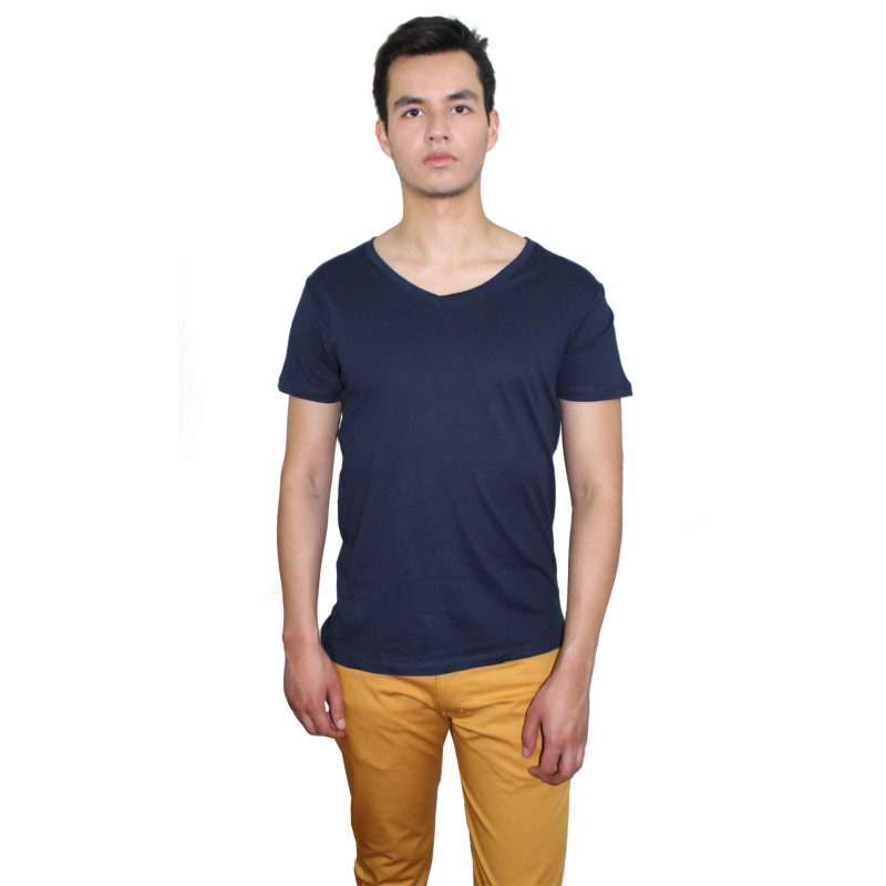 Camiseta para hombre cuello V profundo unicolor slim fit