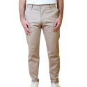 Pantalón casual athletic fit