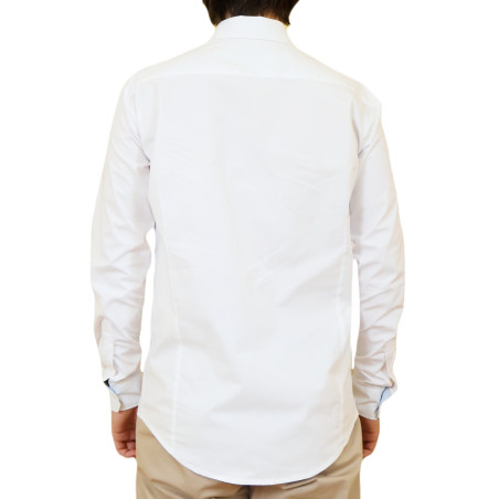 Camisa detalle contraste